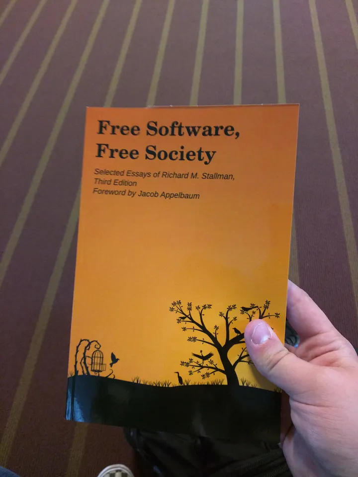 Book cover of Free Software, Free Society